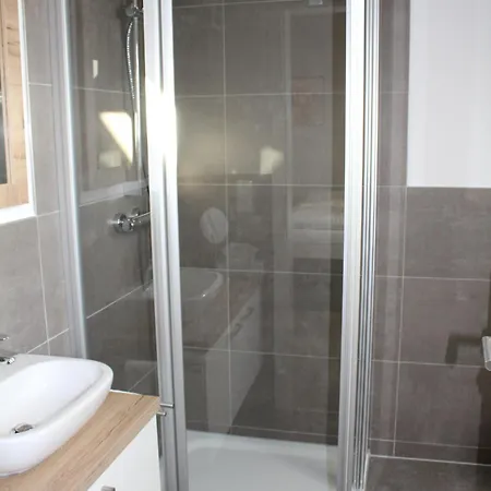 Doppelzimmer 1 Apartamento *